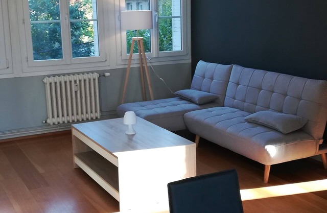 Crossing apartment with exceptional view