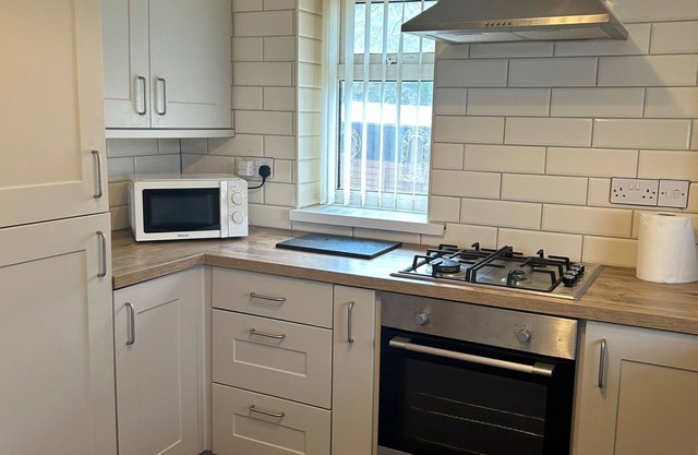 Crynallt Road Apartment - Neath