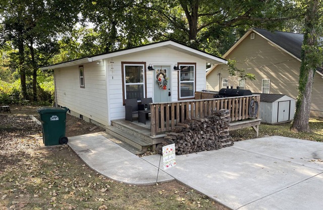 Cutest Bungalow in Carrollton
