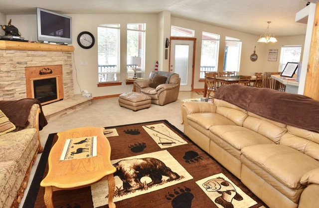 Dad`s Place - Beautiful home with a breathtaking views - 5 acres - Family retreat