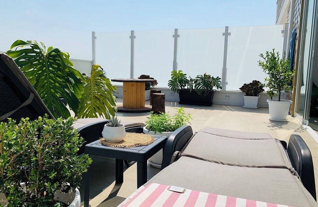 Dalù Suite with terrace, mini-pool Albatros; Zen Luxury