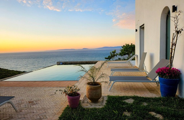 Dar naim: Authentic new villa with view and calm. fabulous!