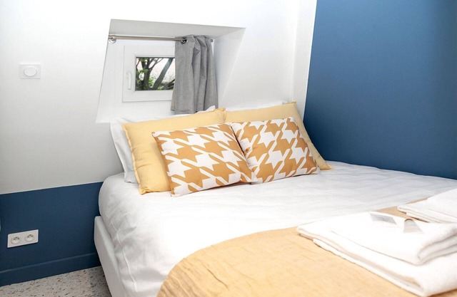 David D Angers 62 - One Bedroom Apartment, Sleeps 4