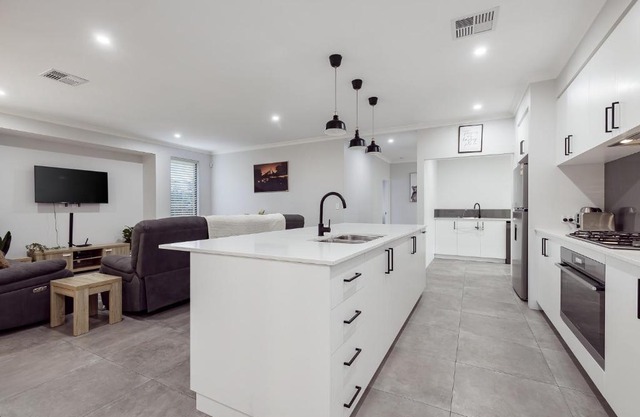 Dawesville Dream By Swan Bnb Management