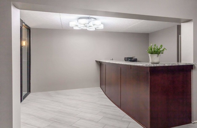 Days Inn by Wyndham Nashville Saint Thomas West Hospital