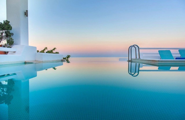Dazzling Santorini Villa | 3 Bedrooms | Villa Villa Mare Nostrum | Plunge Pool.