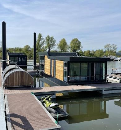 De Maasterp - Woonboot 2