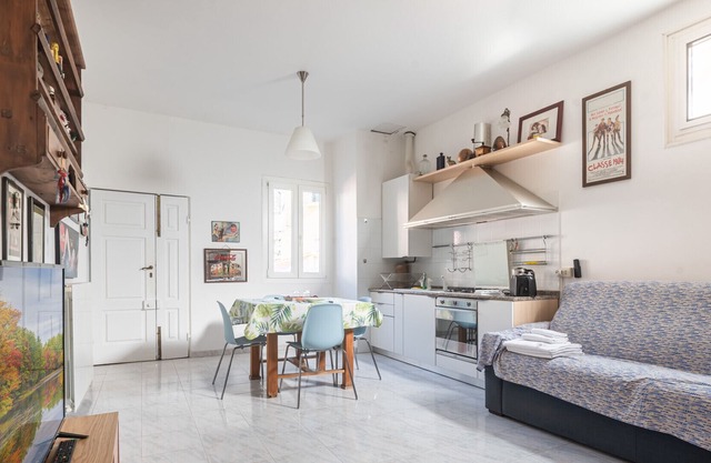 Deiva Marina Central Flat 300 meters from the Station