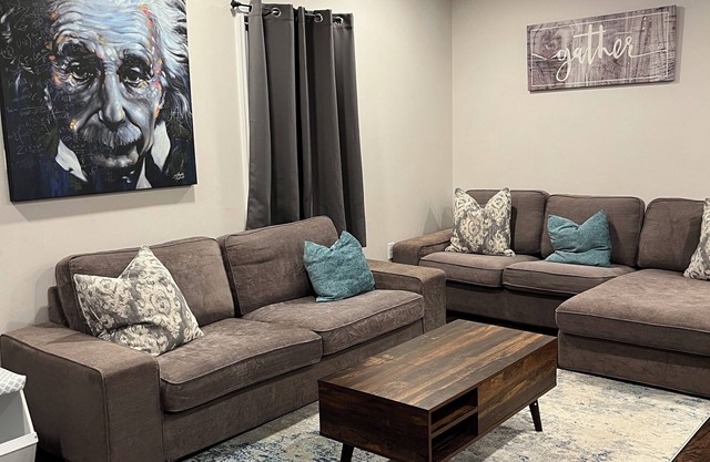 Delightful 3-bedroom first floor apartment in West Hempstead