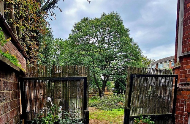 Delightful Garden Studio Apartment