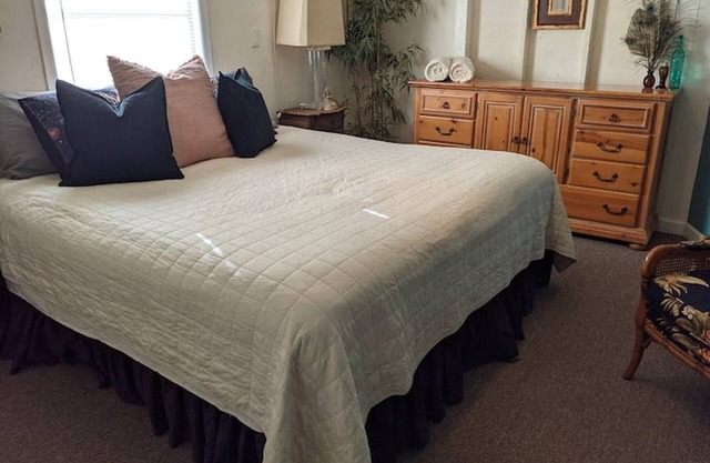 Delightful Getaway in Manatees Pocket