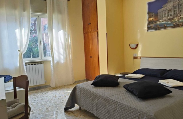Delightful Rome apartment -Vatican 9' from the Battistini metro