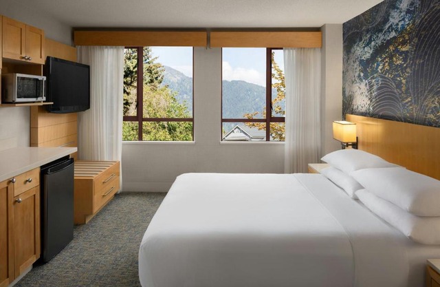 Delta Hotels by Marriott Whistler Village Suites
