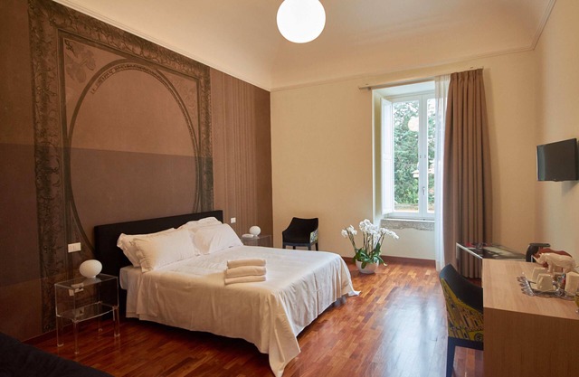 Deluxe Double Room - Artistic Charming House Caserta