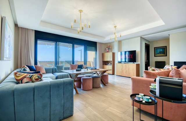 Deniz Taghazout - Luxe - 4 or 5 PX