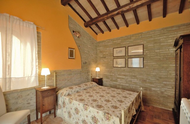 DEPENDANCE ON THE GARDEN