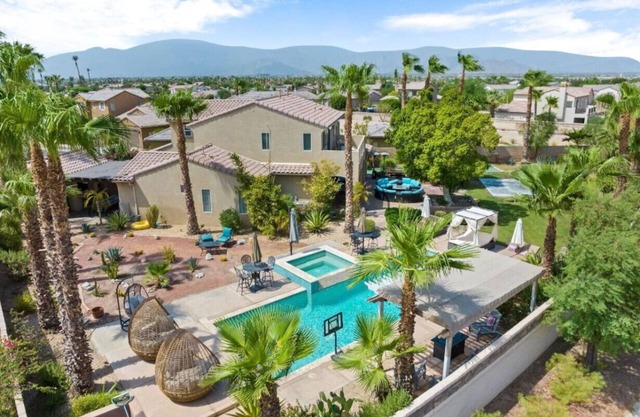 Desert Oasis in Palm Springs/Indio, California