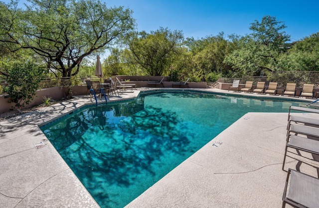 Desert Oasis - Pool, spa, more!