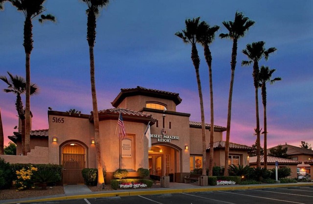 Desert Retreat 2 bedroom · Las Vegas Relaxing Retreat!Two Bedroom Suite.