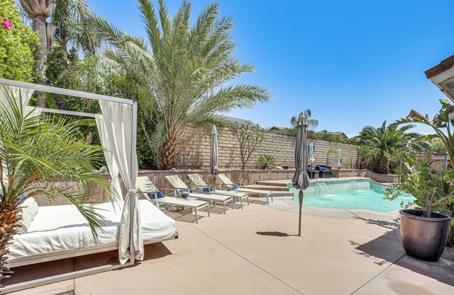 Desert Sophistication: Saltwater Pool, Spa, Cabana
