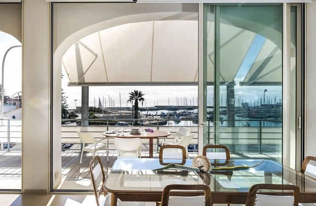 Design apartment on the waterfront