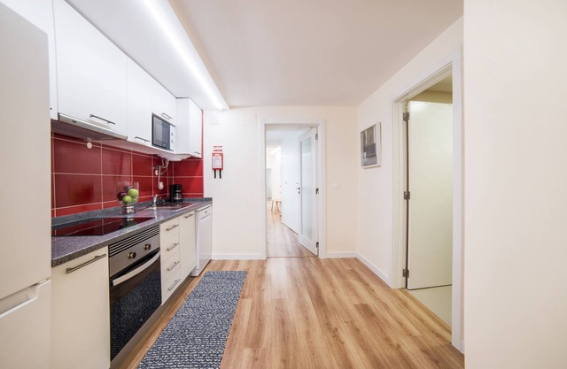 Design apartment with A/C, wifi, small outside patio and 500m from city cente