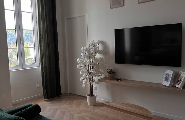 Design & Comfort apartment ! Sleeps 4