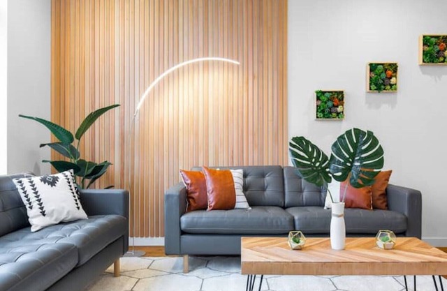 Designer Ballard 3B2B Home w/Rooftop & Parking