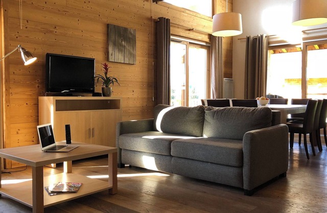 Detached chalet for 12 persons in Flaine