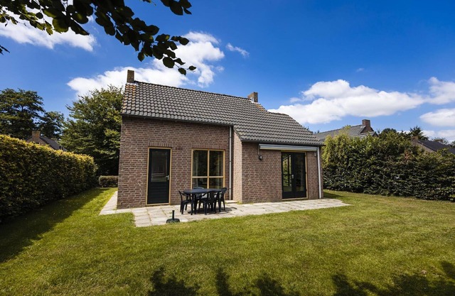 Detached Holiday Home in Nijmegen with Sauna