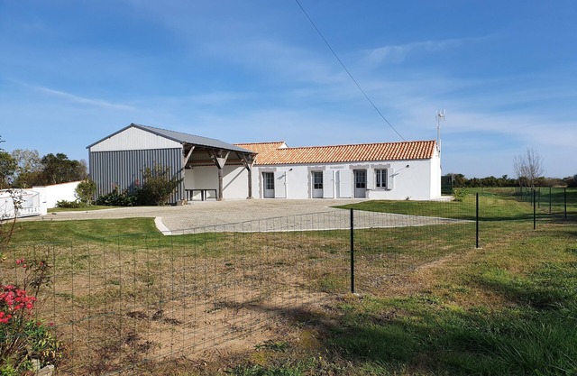 Detached house near beach and forest
