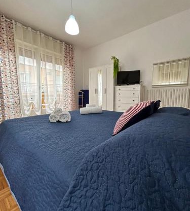 Diano Marina: Luminoso quadrilocale 4 passi dal mare e ai servizi. Posto auto riservato.