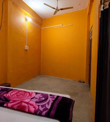 DIOMAND HOTEL AND RESTURENt