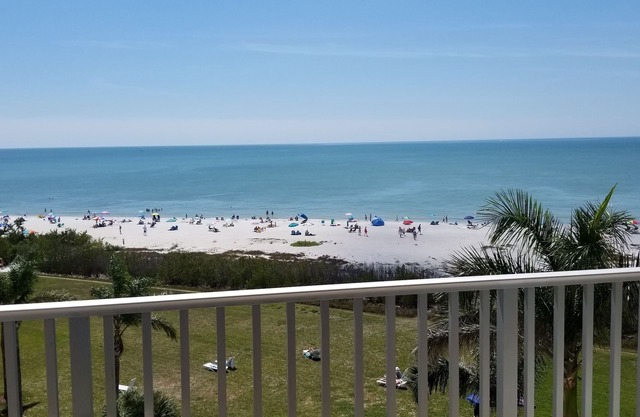Direct Gulf Front/Beach Views with Awesome Sunsets await your arrival