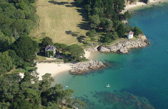 Direct on the beach in Fouesnant Beg-Meil - unique location