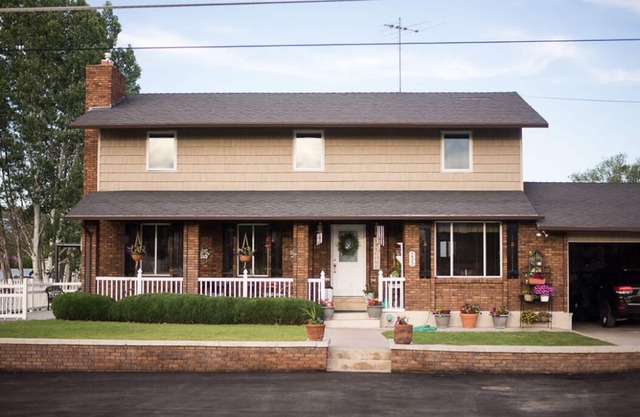 Discover Bryce Canyon nearby, cozy 2-bedroom guesthouse