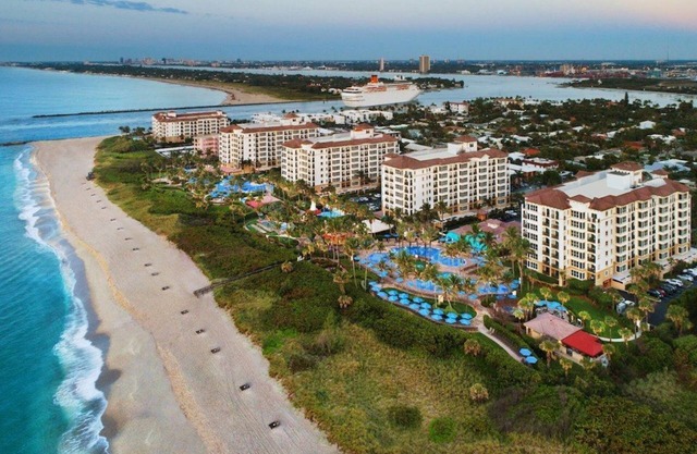 Discover Paradise at Marriott's Ocean Pointe; two bedroom bedroom