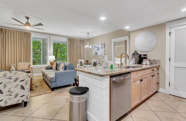 Discover Serenity: Luxurious One-Bedroom Retreat at the Pilot House at Sandestin Golf and Beach Resort!