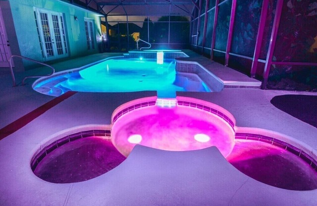 Disney theme rooms,Splashpad, Movie Theater, Private Pool