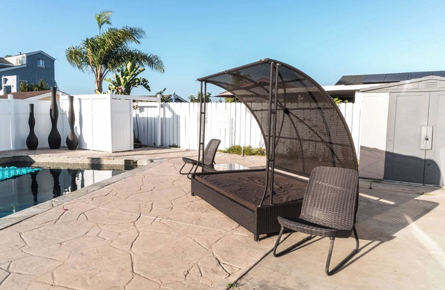 Divine Light Pool House - 4 Bedrooms - Monthly Rental - San Diego - Modern