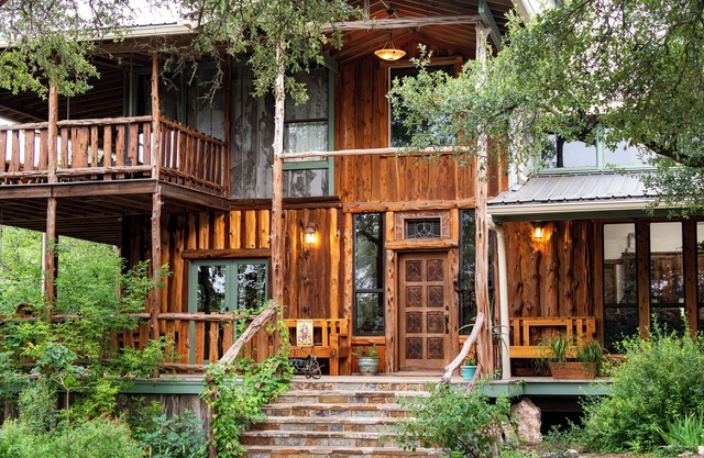 Divinely Designed Retreat/Get Away Home in a Peaceful Setting/5 Beautiful Acres