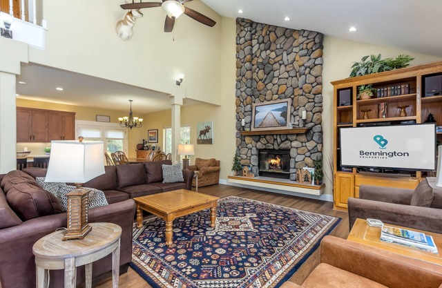 DIXI02 - Great Home, AC, Dog Friendly, Hot Tub