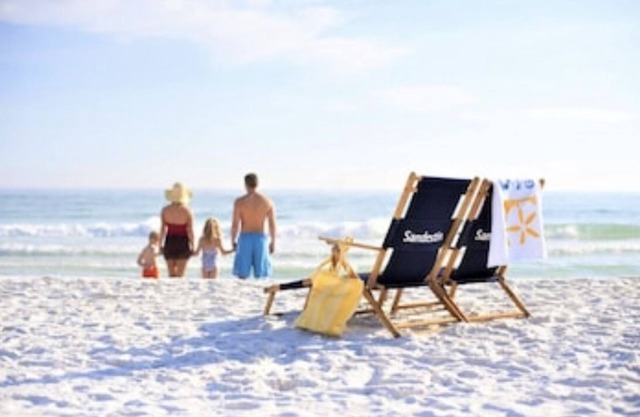 Dog Friendly🐾 Beachside Resort🏖️Golf Cart ⛳️ Community Pool 🏊‍♀️ Close to shopping 🛍️