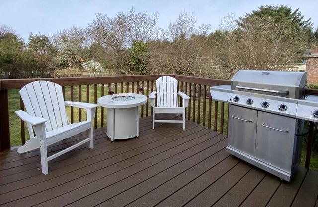 Dog Friendly - Ocean Shores Oasis - Amazing Location