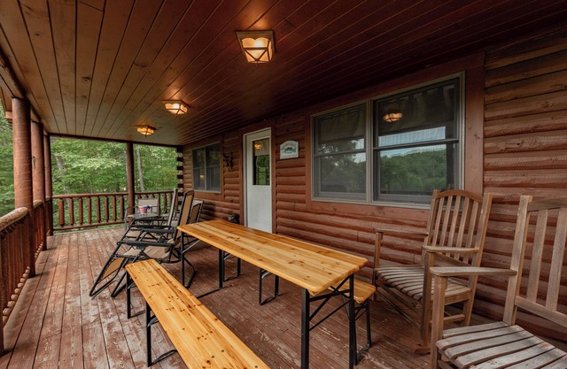 Dog Friendly Peaceful Cabin w/Hot Tub