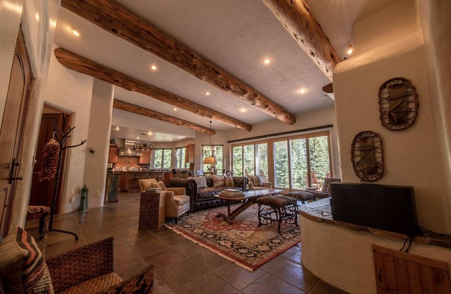 Dog Friendly- The Retreat at Cochetopa