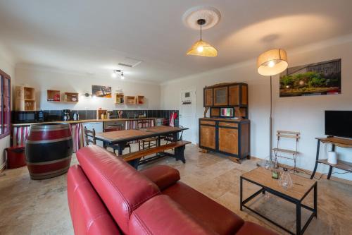 Domaine Fouet - A 100m du Domaine visite de cave et dégustation gratuite