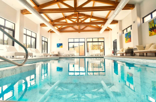 Domaine Ribiera, Hotel 5 Etoiles, SPA & Golf - Forcalquier