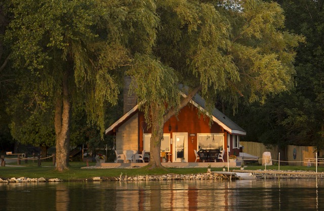 Door County's Chalet On The Shore