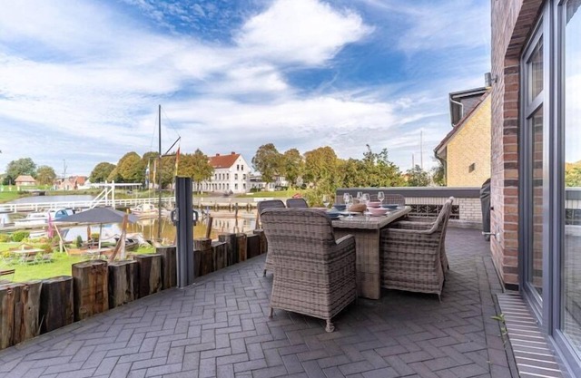 Doppelhaushälfte directly from Hafen von Tönning